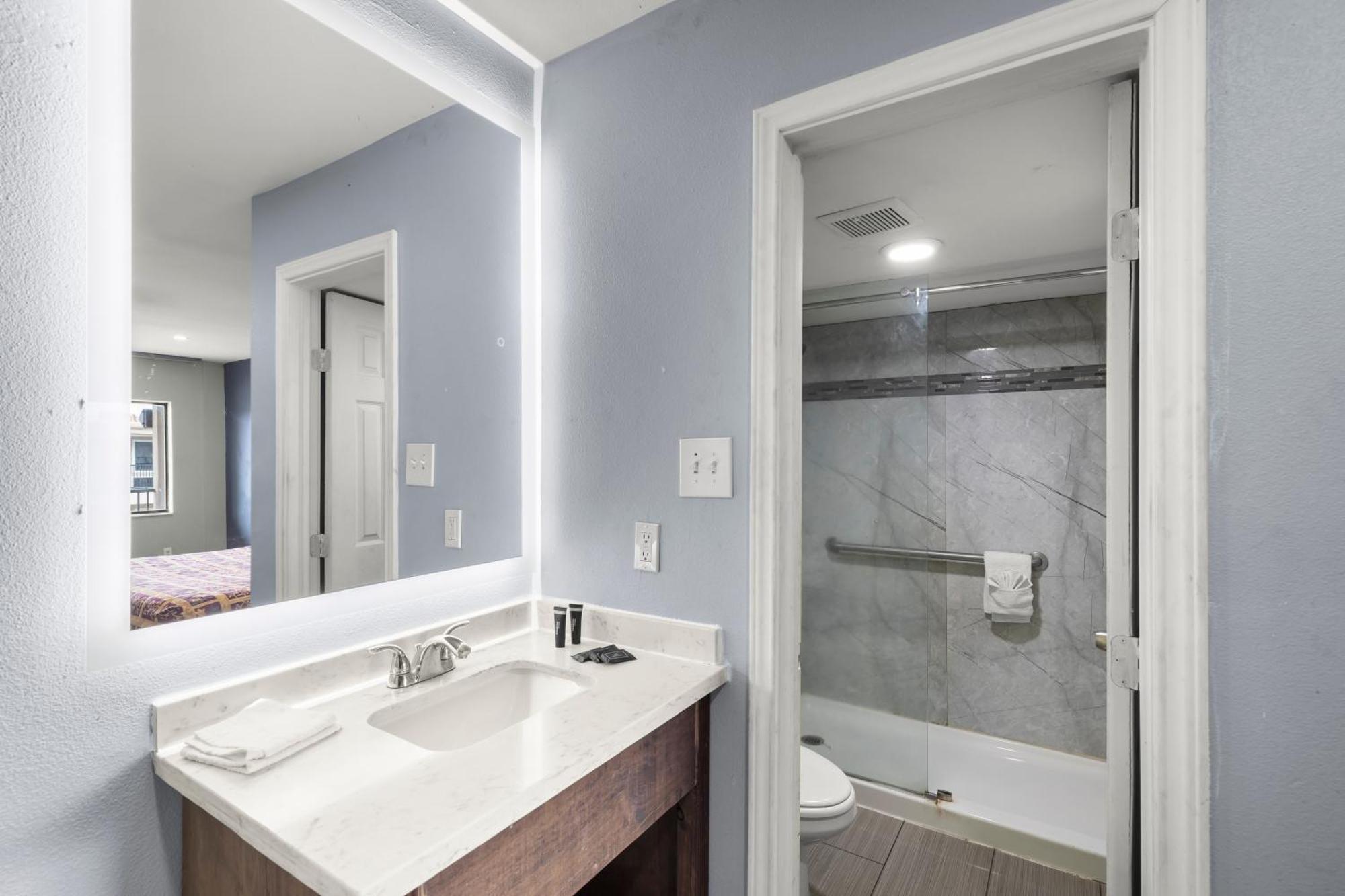 Travel Inn & Suites Humble Zewnętrze zdjęcie